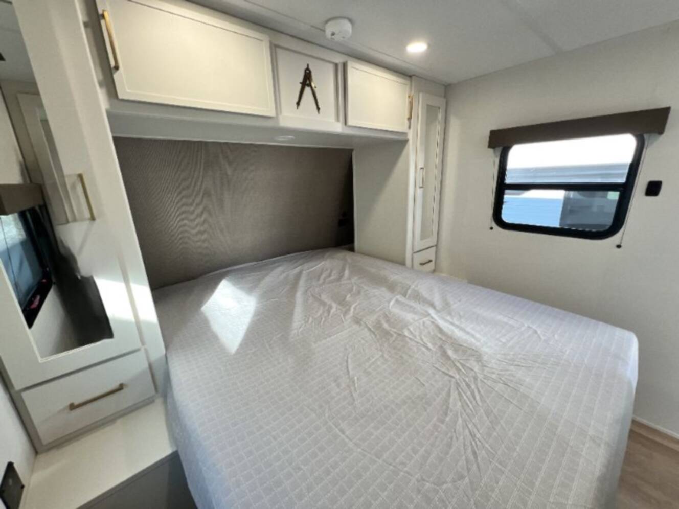 A photo of this 2026 Grand Design Transcend 285RKT