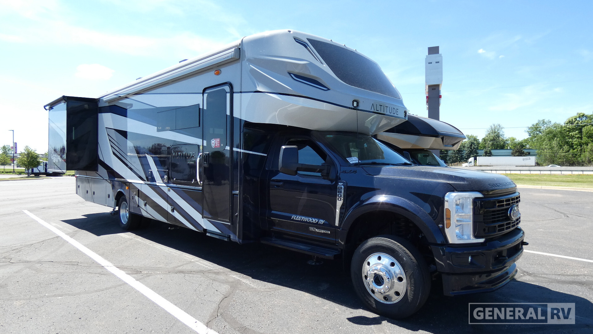 2026 Fleetwood ALTITUDE 36CS in wixom MI