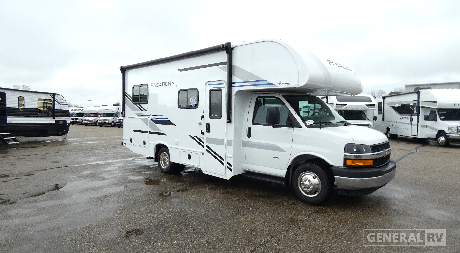 2027 Thor Motor Coach PASADENA SE SE21 Chevy in birch run MI