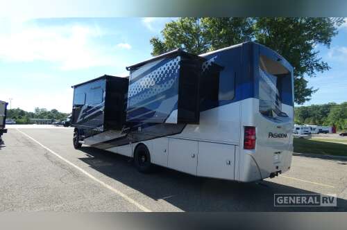 2027 Thor Motor Coach PASADENA 38DX in north canton OH