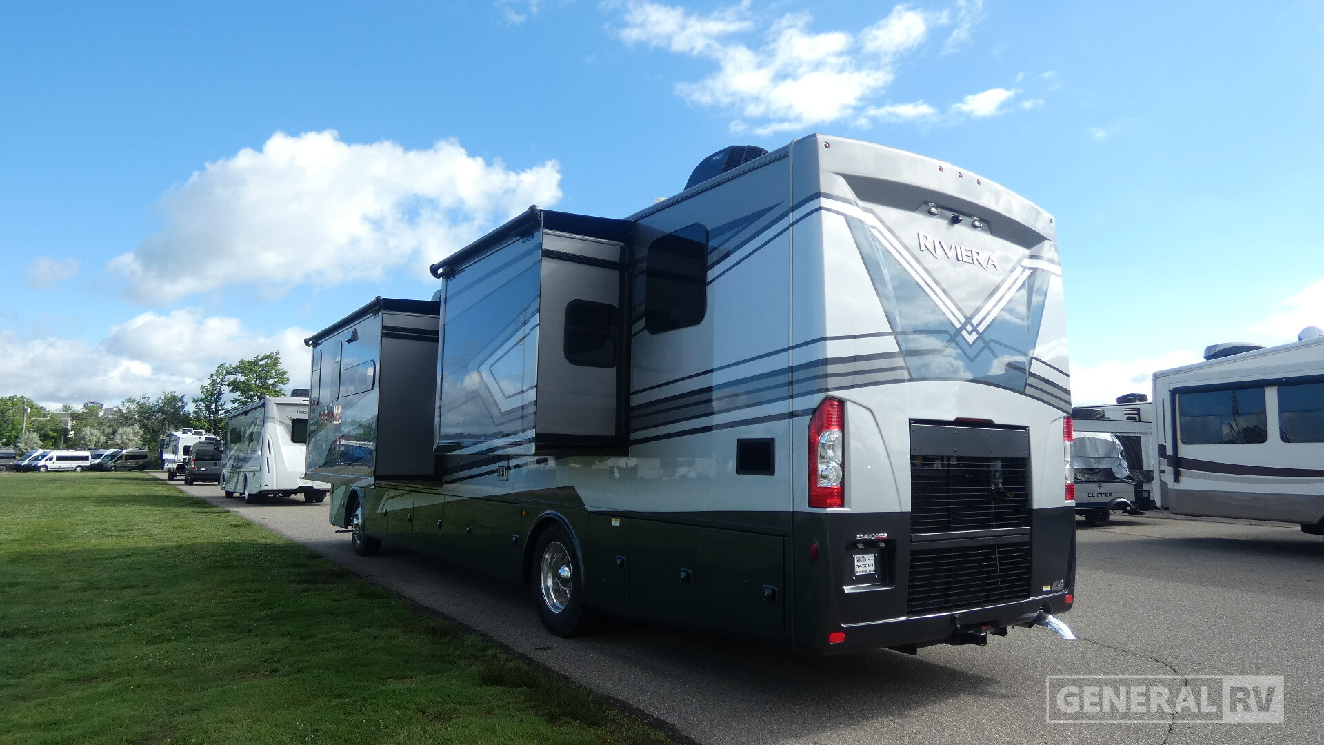 2027 Thor Motor Coach RIVIERA 39BH in birch run MI