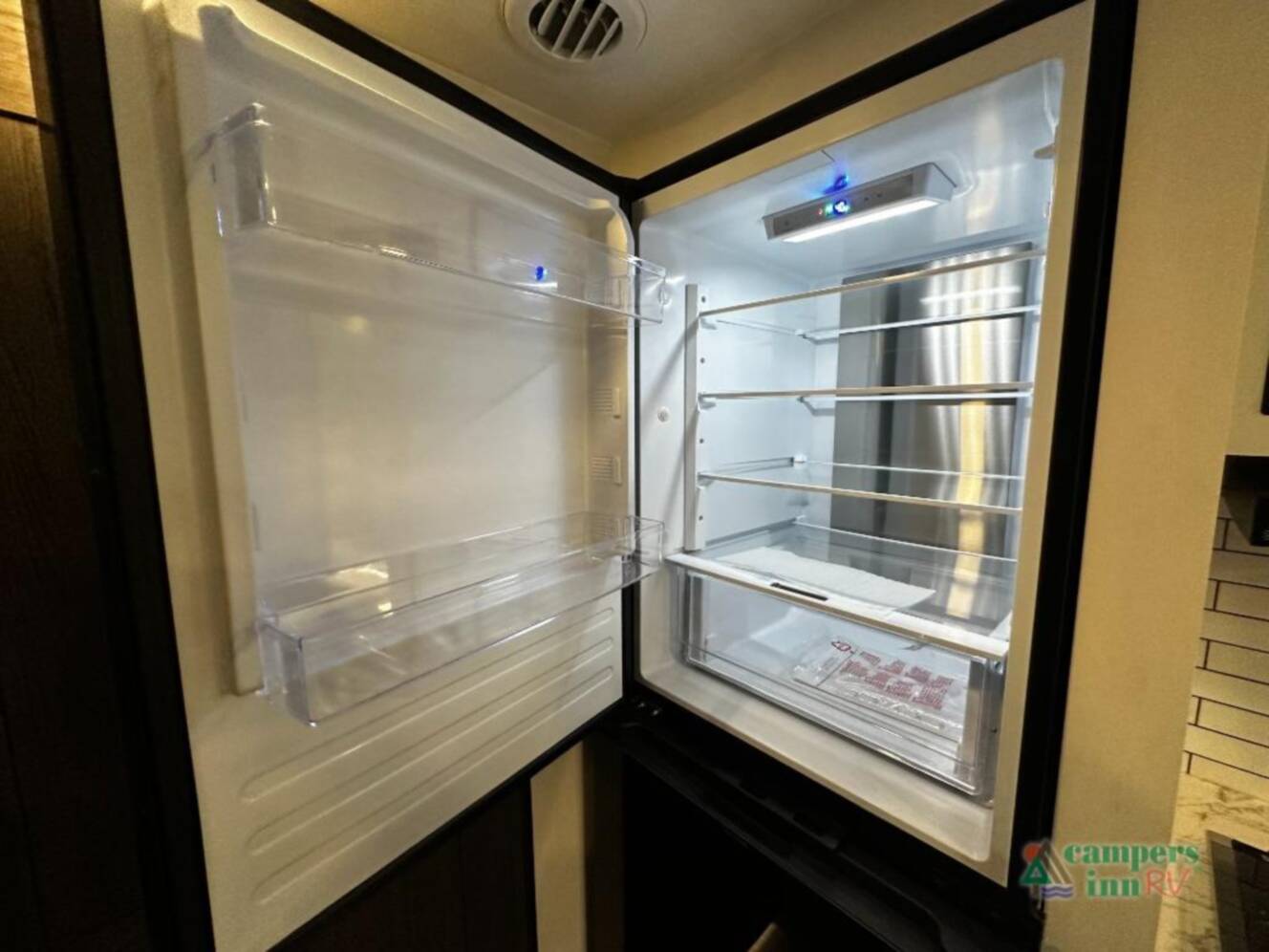A photo of this 2026 Venture Rv Stratus 200VRB