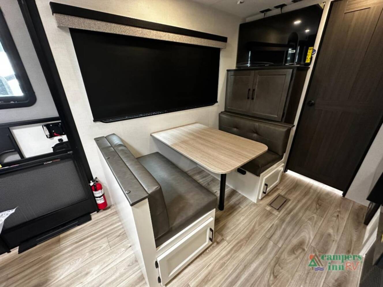 A photo of this 2026 Venture Rv Stratus 200VRB