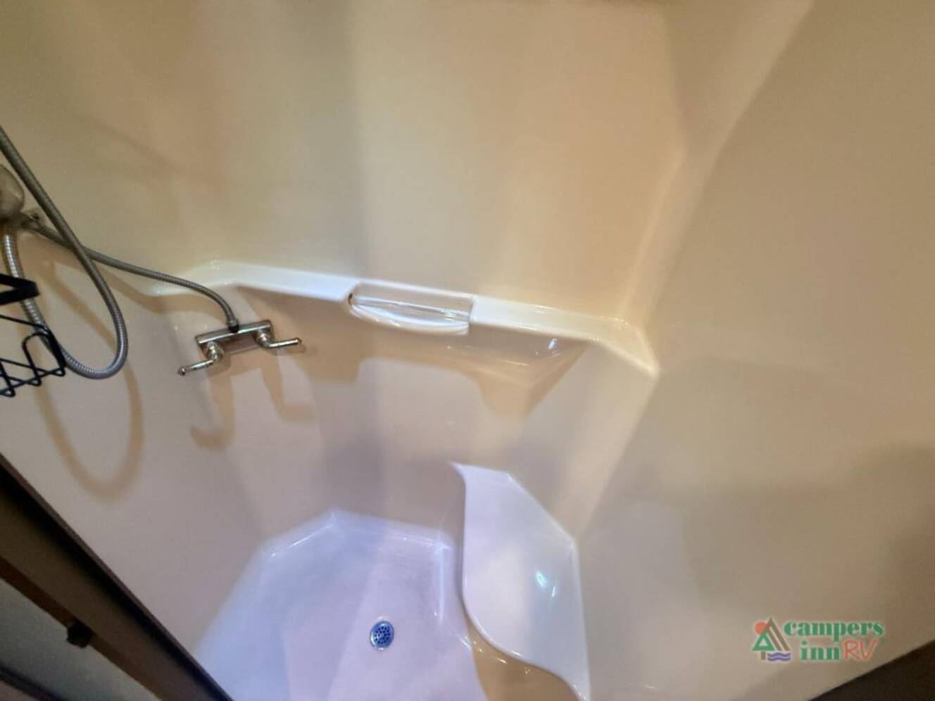 A photo of this 2016 Tiffin Motorhomes Open Road Allegro 31SA