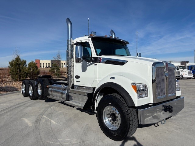 2026 KENWORTH T880S PH in Englewood, CO