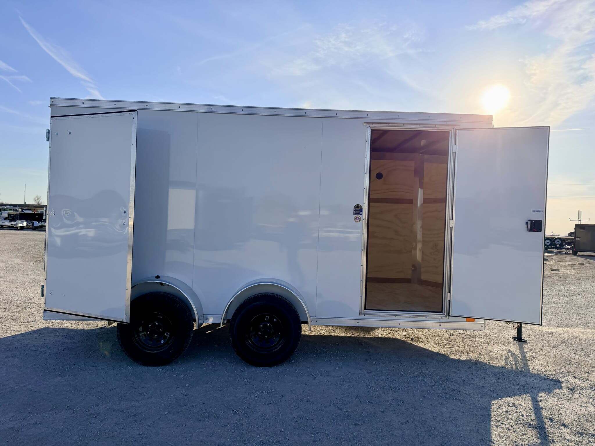 2026 United Trailers UJ-S 7X14 ENCLOSED-TORSION AXLES-25 YR FLOOR WARRANTY in Goodfield, IL