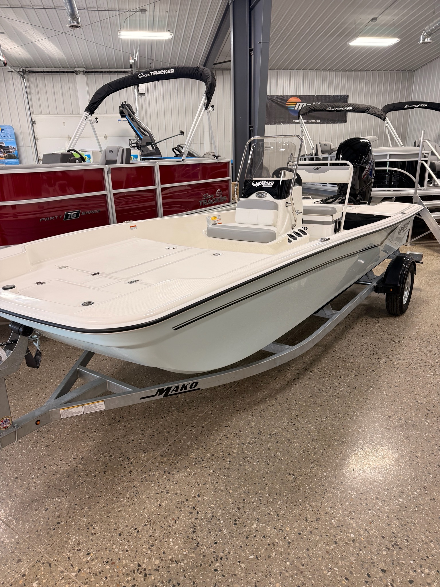 2026 Mako Pro Skiff 17 CC in