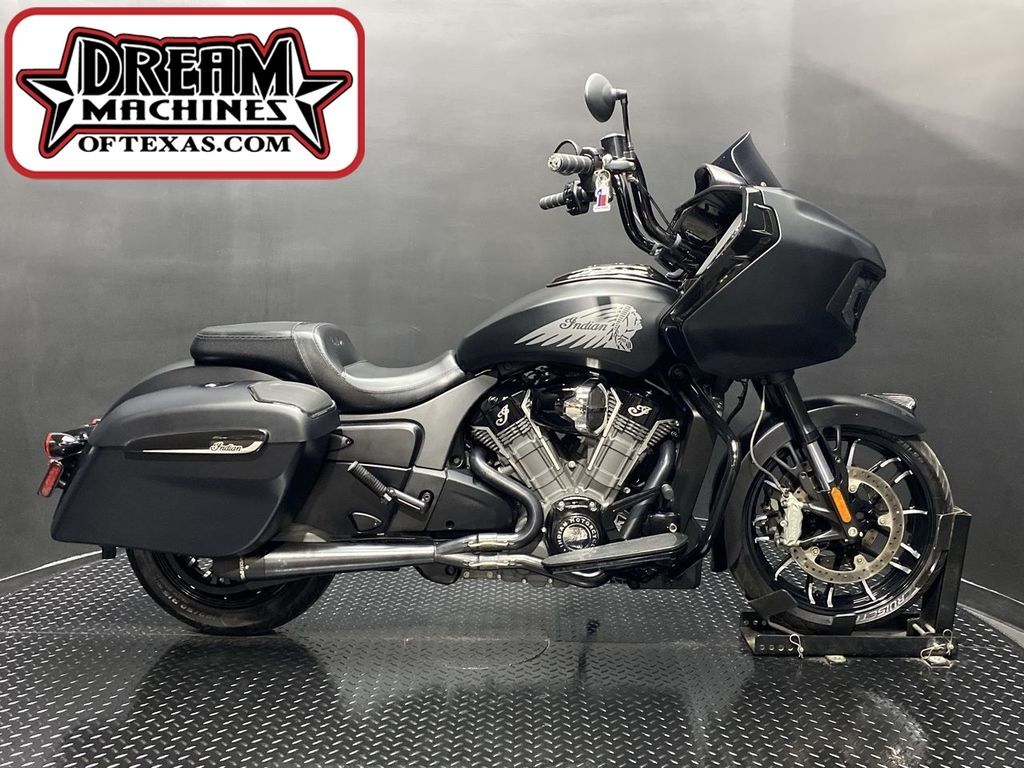 2024 Indian Motorcycle® Challenger® Dark Horse® Black Smoke DARK HORSE in Farmers Branch, TX
