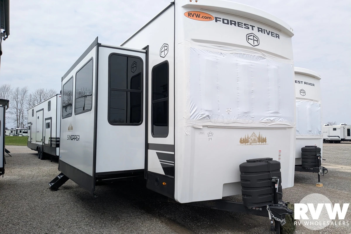 2027 Forest River Sandpiper Destination 389HBFL in mansfield OH