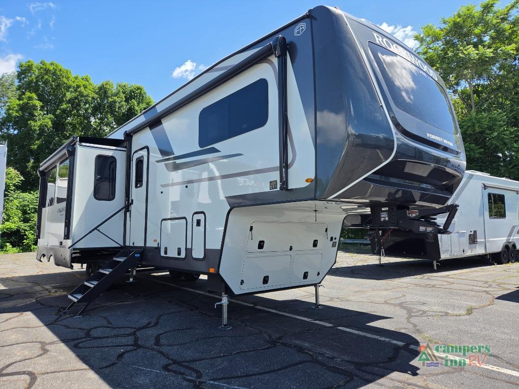 2027 Forest River Rv Rockwood Signature 403SDB in milford MA