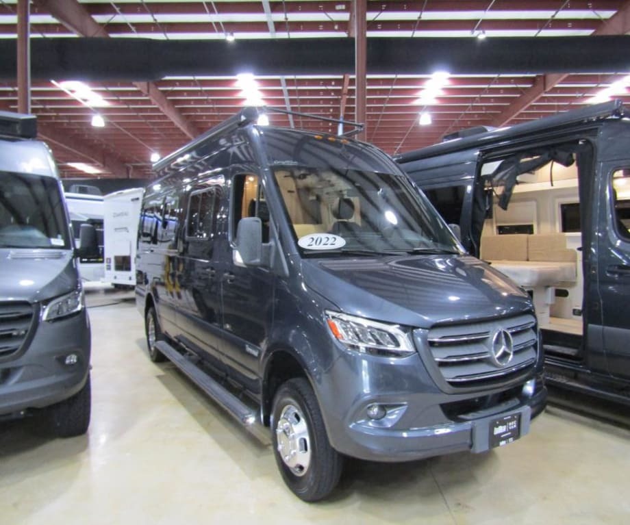 2022 Winnebago BOLDT 70BL Q70BL in port st. lucie FL