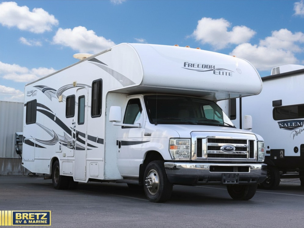 2012 Thor Motor Coach Freedom Elite 26E in nampa ID