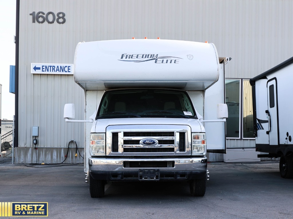 2012 Thor Motor Coach Freedom Elite 26E in nampa ID