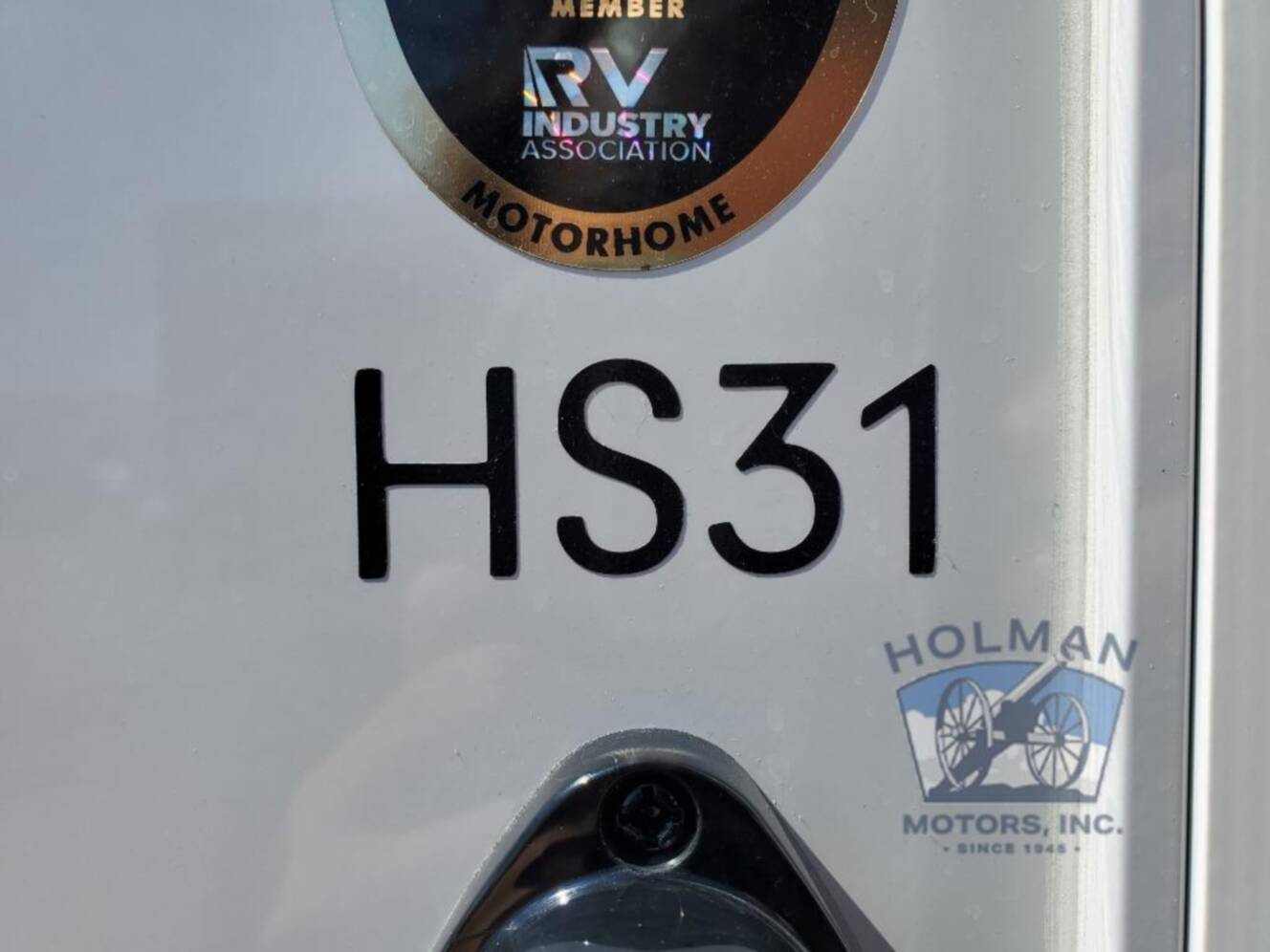 A photo of this 2027 Thor Motor Coach Quantum HS31