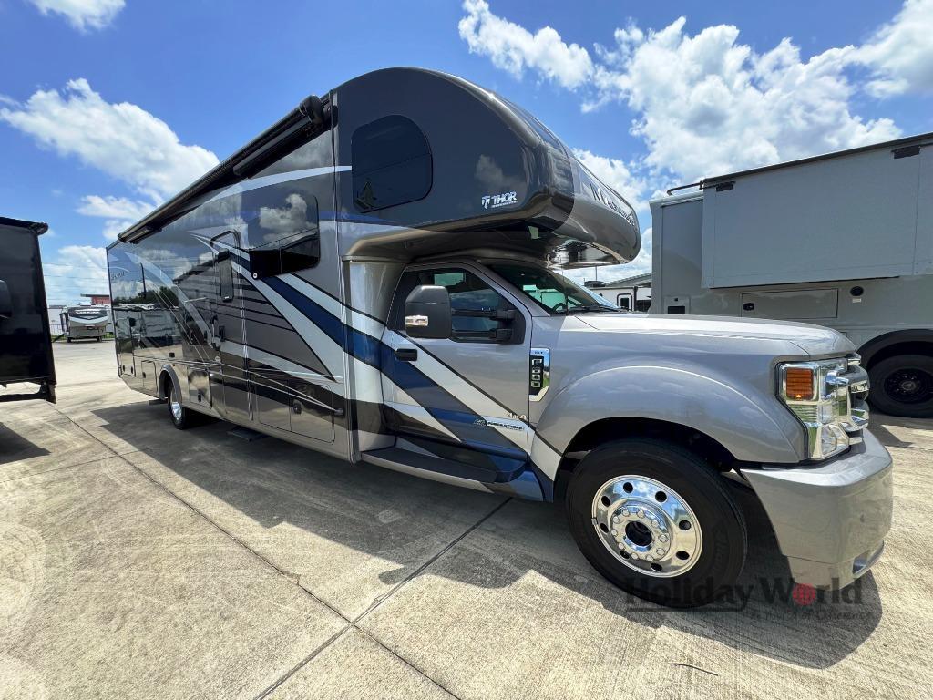 2023 Thor Motor Coach Magnitude RS36 in willis TX