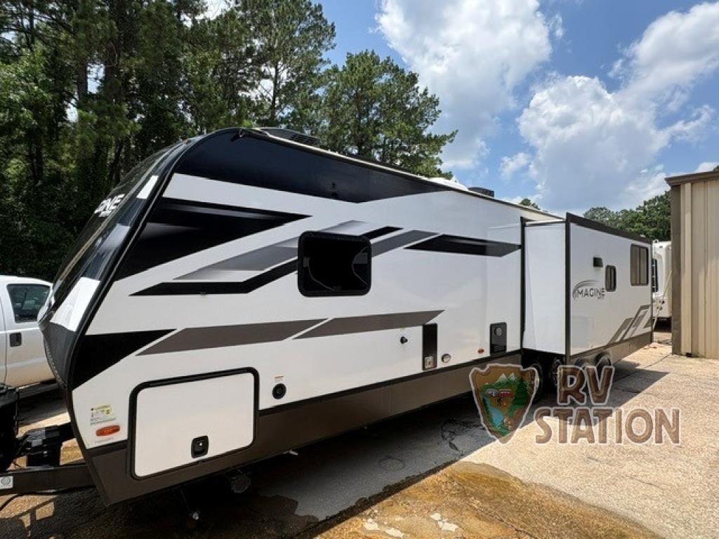 2024 Grand Design Imagine 3100RD in cleveland TX