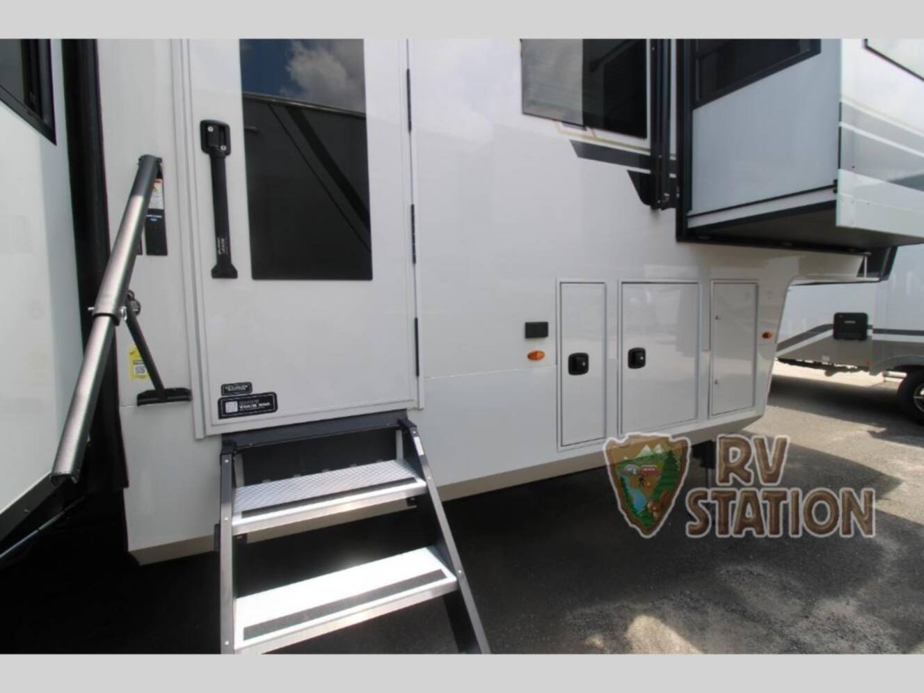 A photo of this 2027 Keystone Rv Montana 3800FL