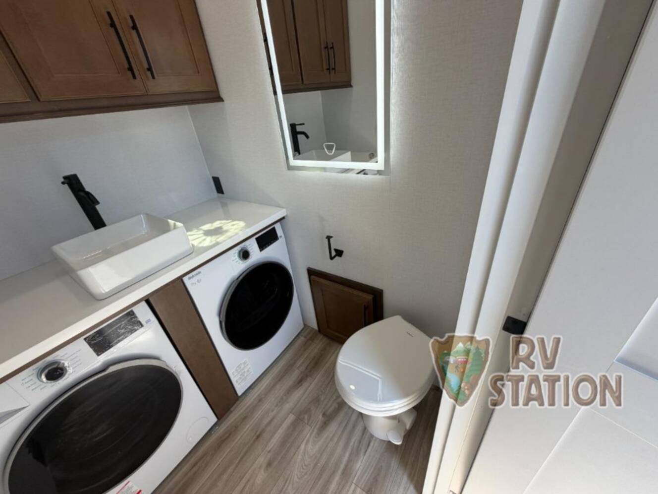 A photo of this 2026 Keystone Rv Montana 3900RK