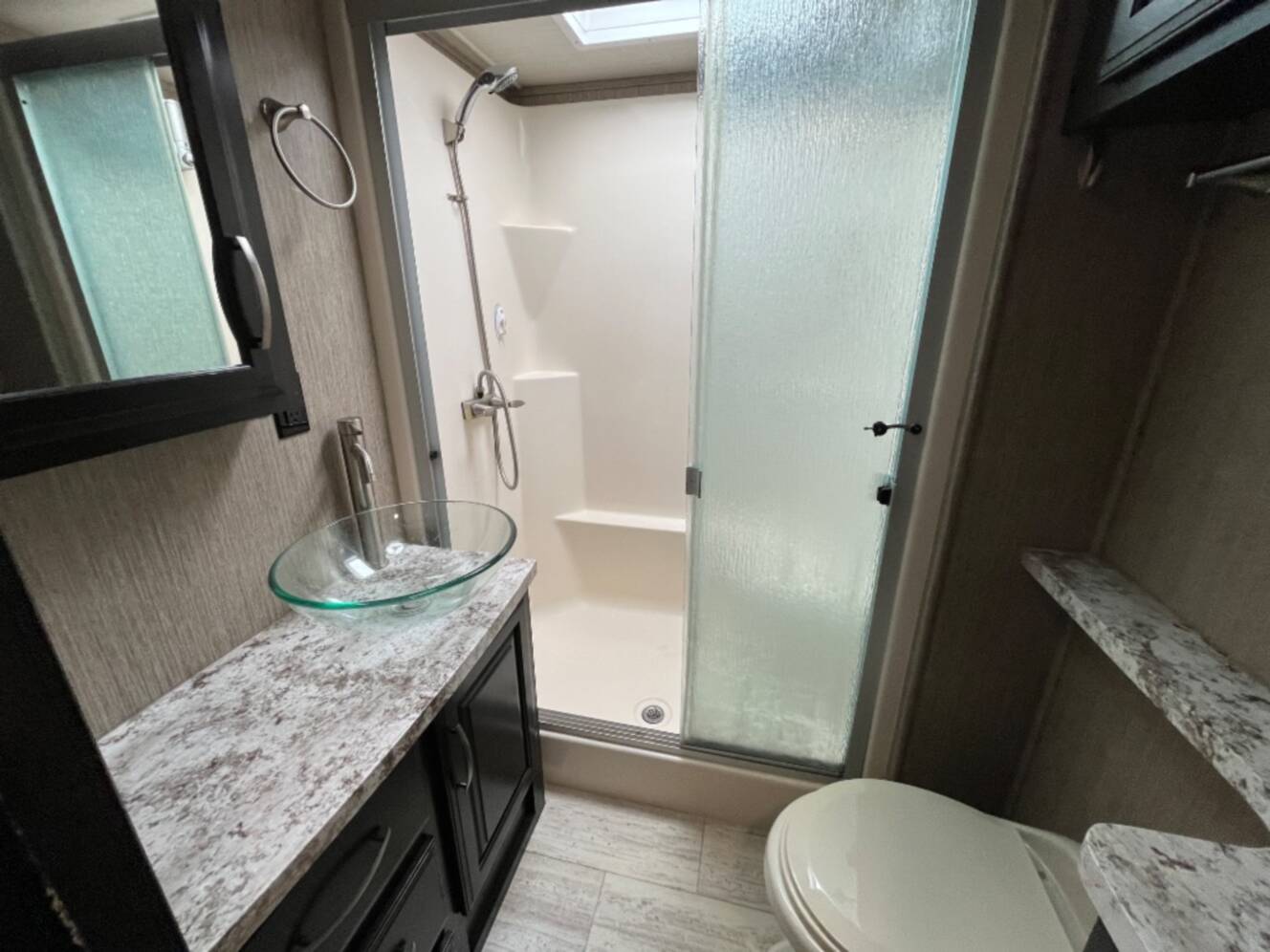 A photo of this 2018 Grand Design Momentum 376TH