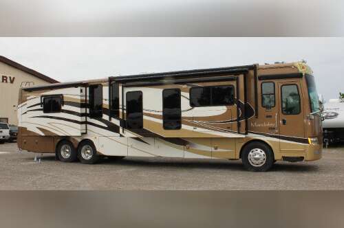 2009 Thor Motor Coach Mandalay 43D in decatur IN