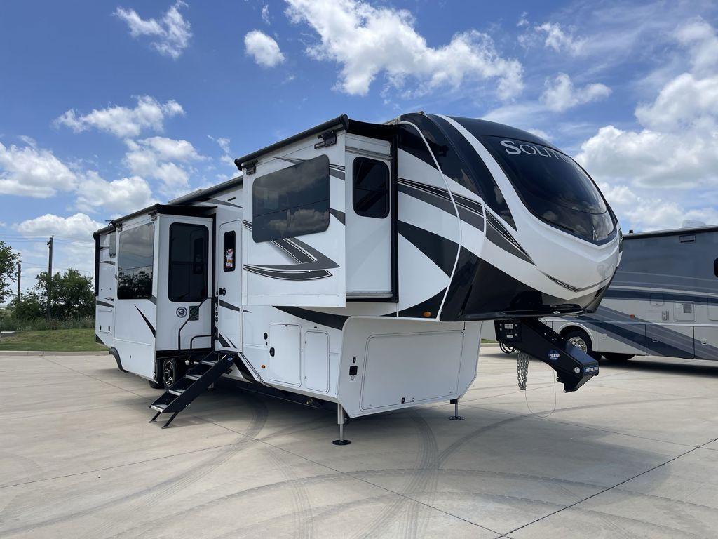 2024 Grand Design Solitude 380FL in sanger TX