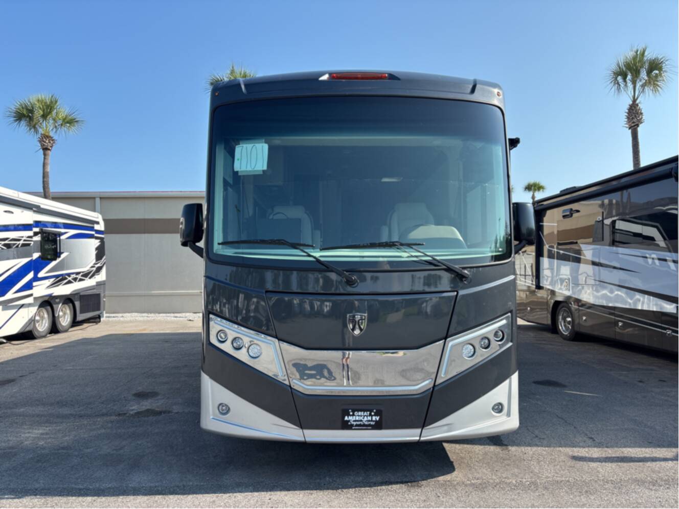 A photo of this 2026 Thor Motor Coach Palazzo GT 33.6