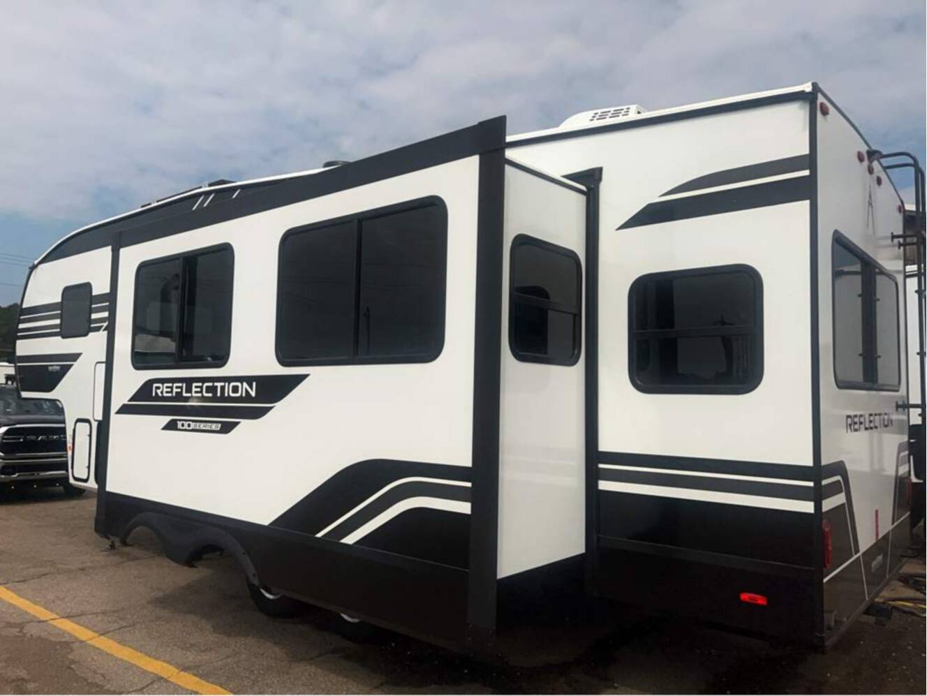 A photo of this 2026 Grand Design Reflection 100 Series 28RL