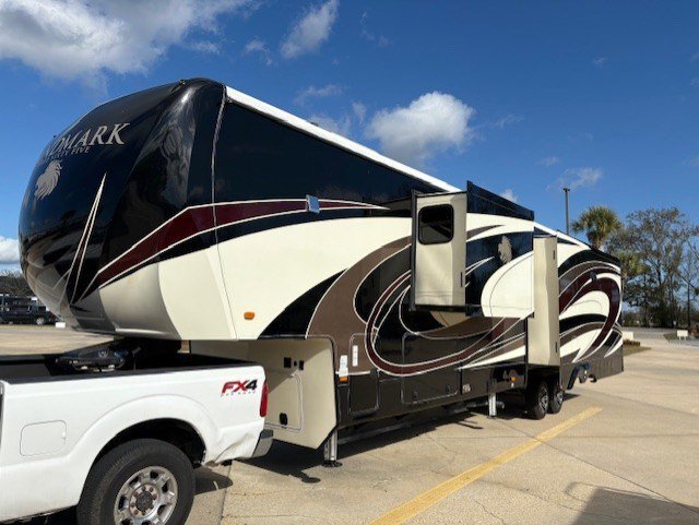 2018 Heartland Landmark 365 LM Newport in hammond LA