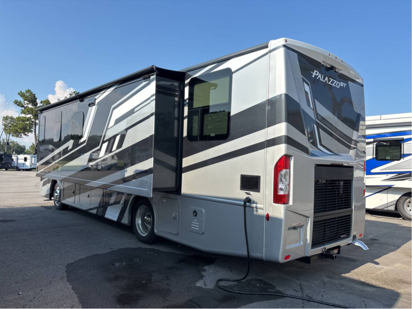 A photo of this 2026 Thor Motor Coach Palazzo GT 33.6
