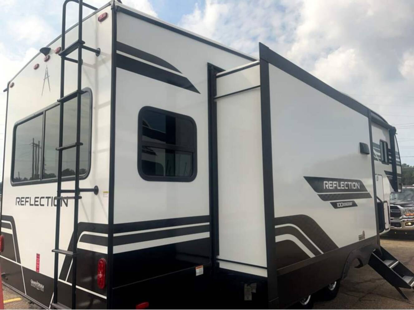A photo of this 2026 Grand Design Reflection 100 Series 28RL