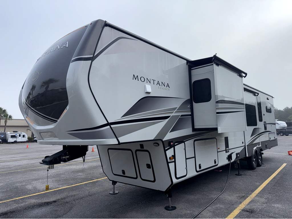 2024 Keystone MONTANA LEGECY 3901RK in defuniak springs FL