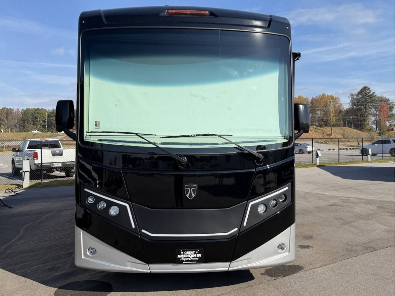 A photo of this 2026 Thor Motor Coach Palazzo GT 33.6