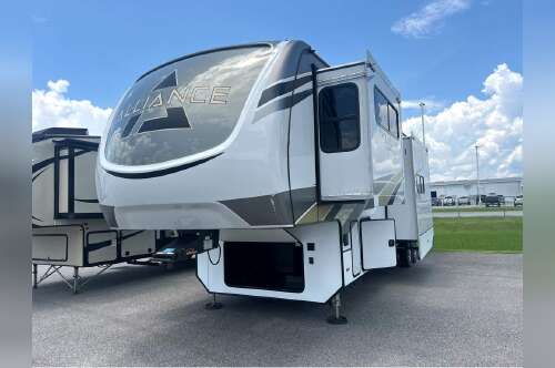 2022 Alliance Rv Paradigm 385FL in breaux bridge LA