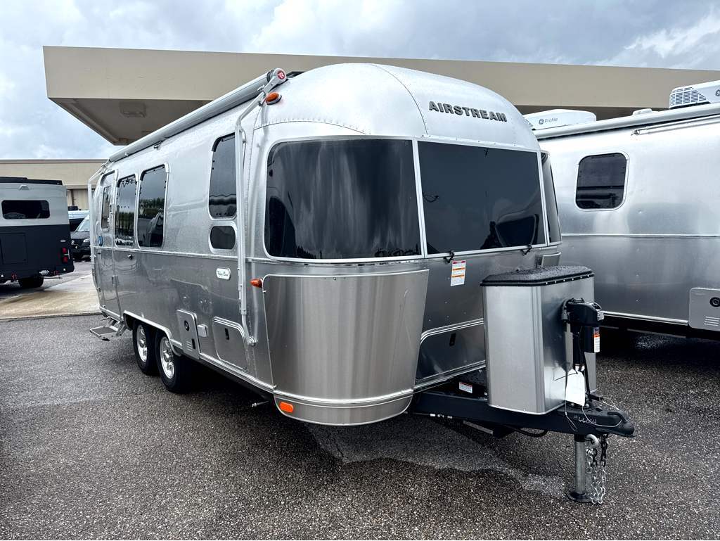 2026 Airstream Flying Cloud 23FBT 23FB TWIN in defuniak springs FL