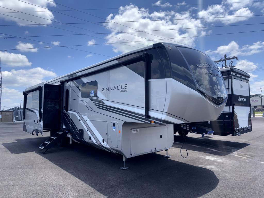 2026 Jayco Pinnacle 36FBTS RV