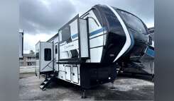 2026 Keystone Alpine 3820FK RV