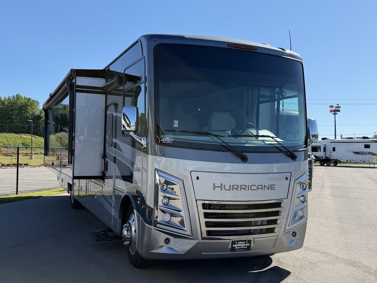 2027 Thor Motor Coach Hurricane 36H RV