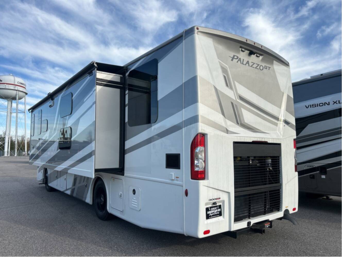 A photo of this 2026 Thor Motor Coach Palazzo GT 33.5