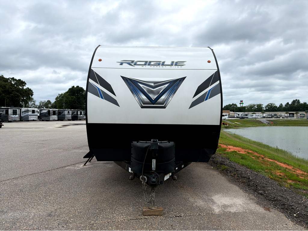 2021 Forest River Vengeance Rogue 32V Travel Trailer Toy Hauler RV