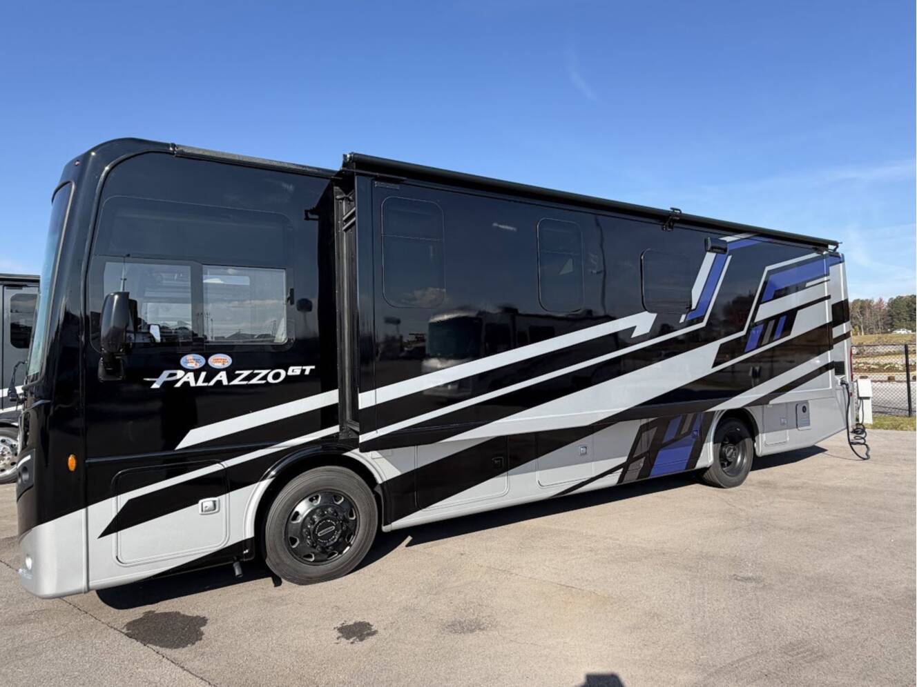 A photo of this 2026 Thor Motor Coach Palazzo GT 33.6