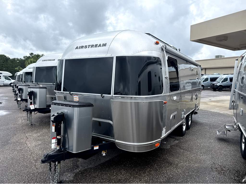 2026 Airstream Flying Cloud 23FBT 23FB TWIN in defuniak springs FL