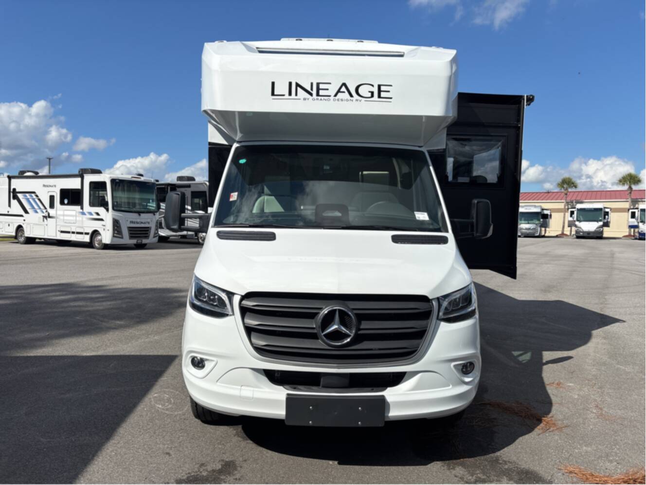 A photo of this 2026 Grand Design Lineage Series M 25TK