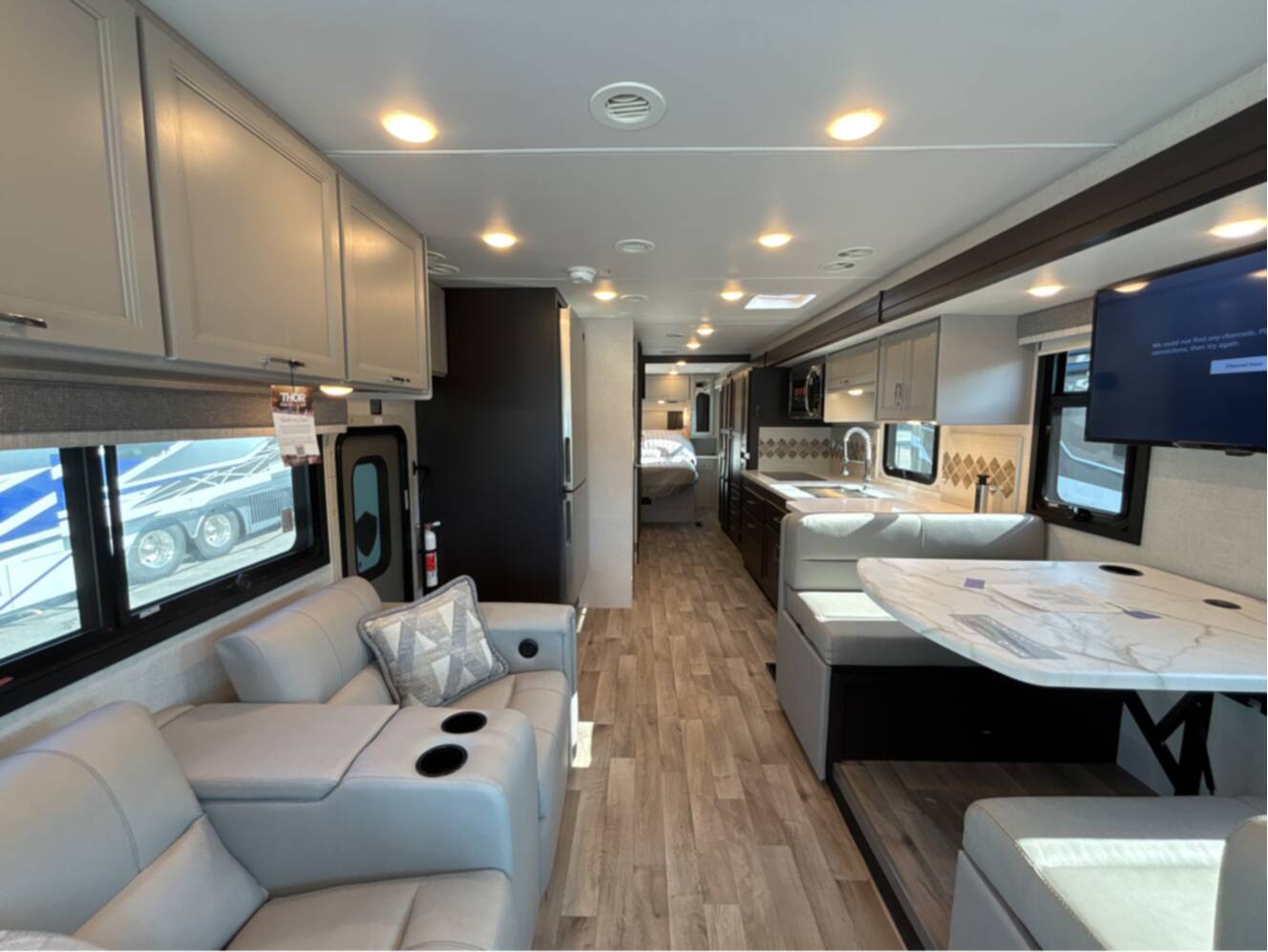 A photo of this 2026 Thor Motor Coach Palazzo GT 33.6