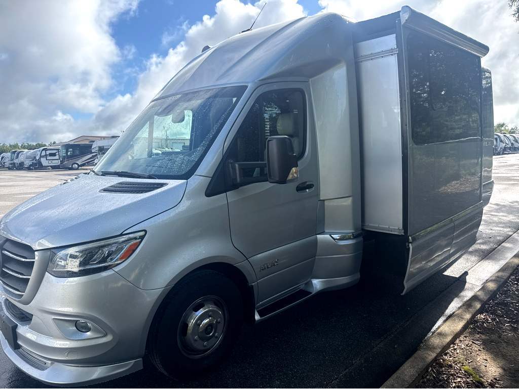 2023 Airstream Atlas in defuniak springs FL