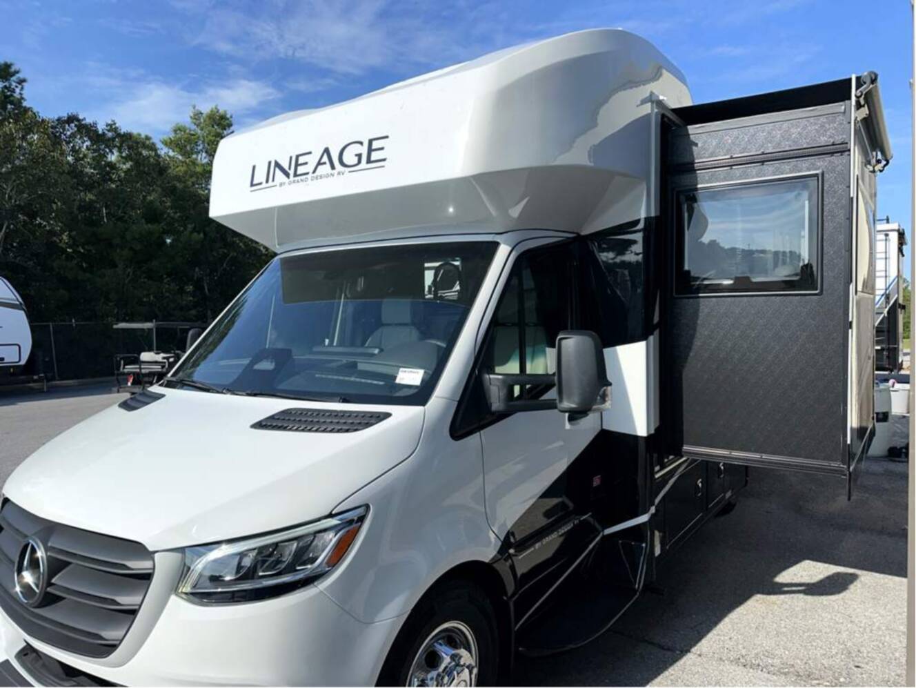 A photo of this 2026 Grand Design Lineage Series M 25TK