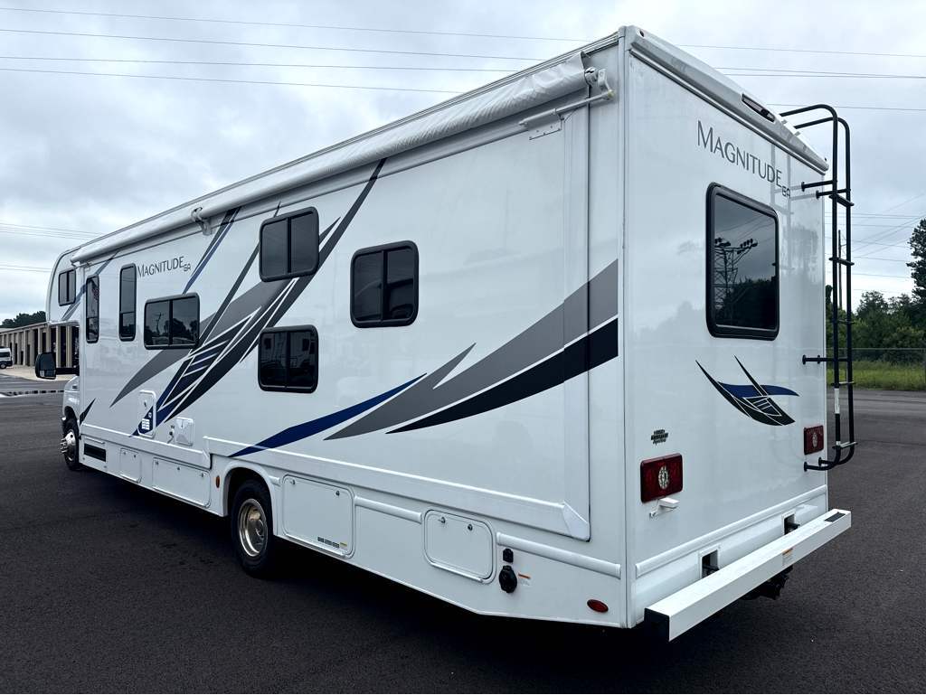 2025 Thor Motor Coach Magnitude GA31 in hattiesburg MS