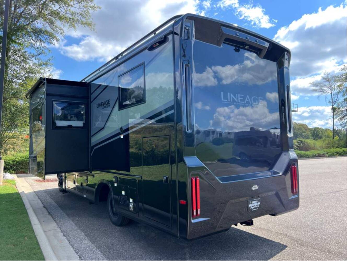 A photo of this 2026 Grand Design Lineage Series M 25TK