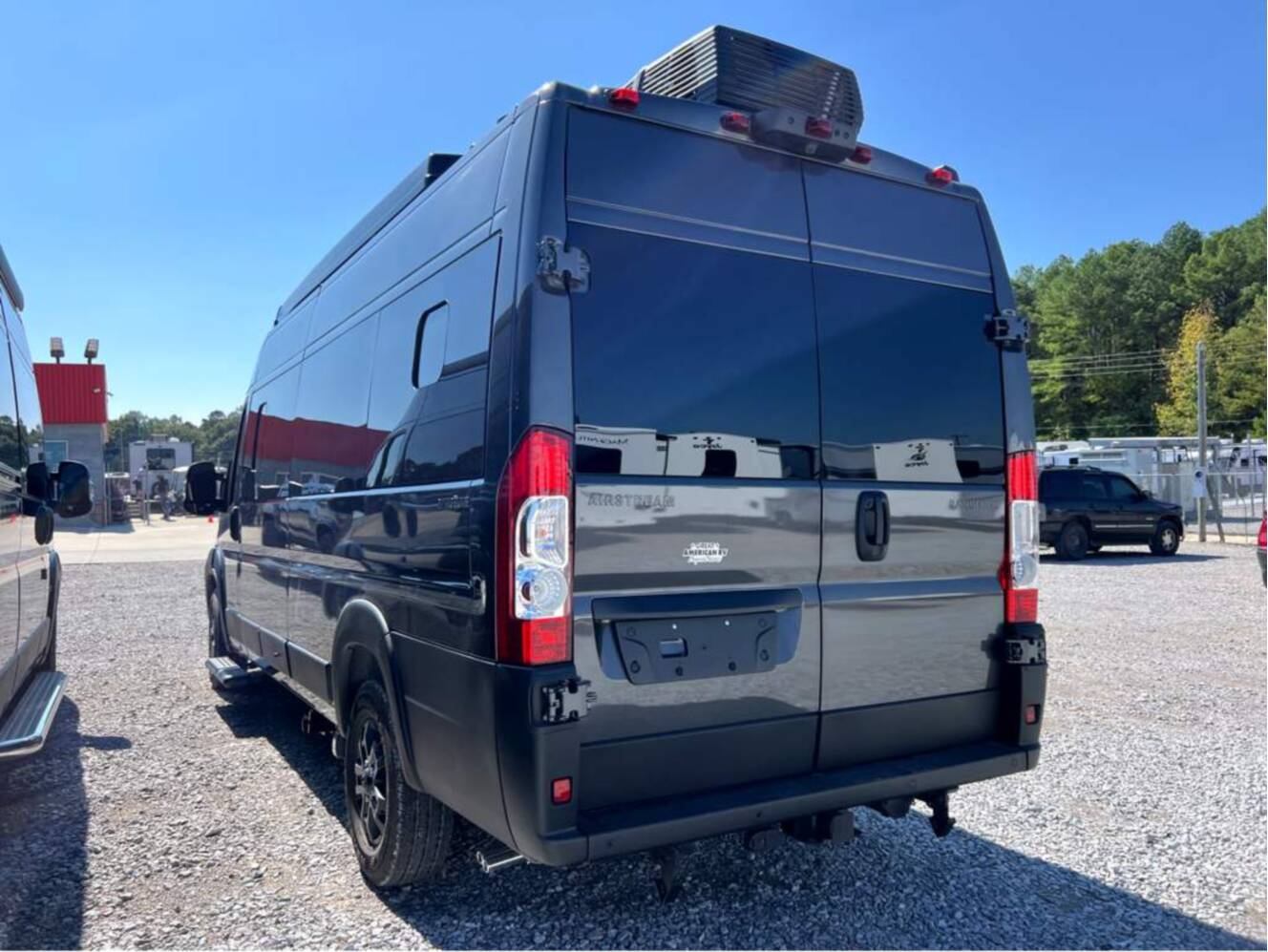 A photo of this 2026 Airstream Rangeline Base