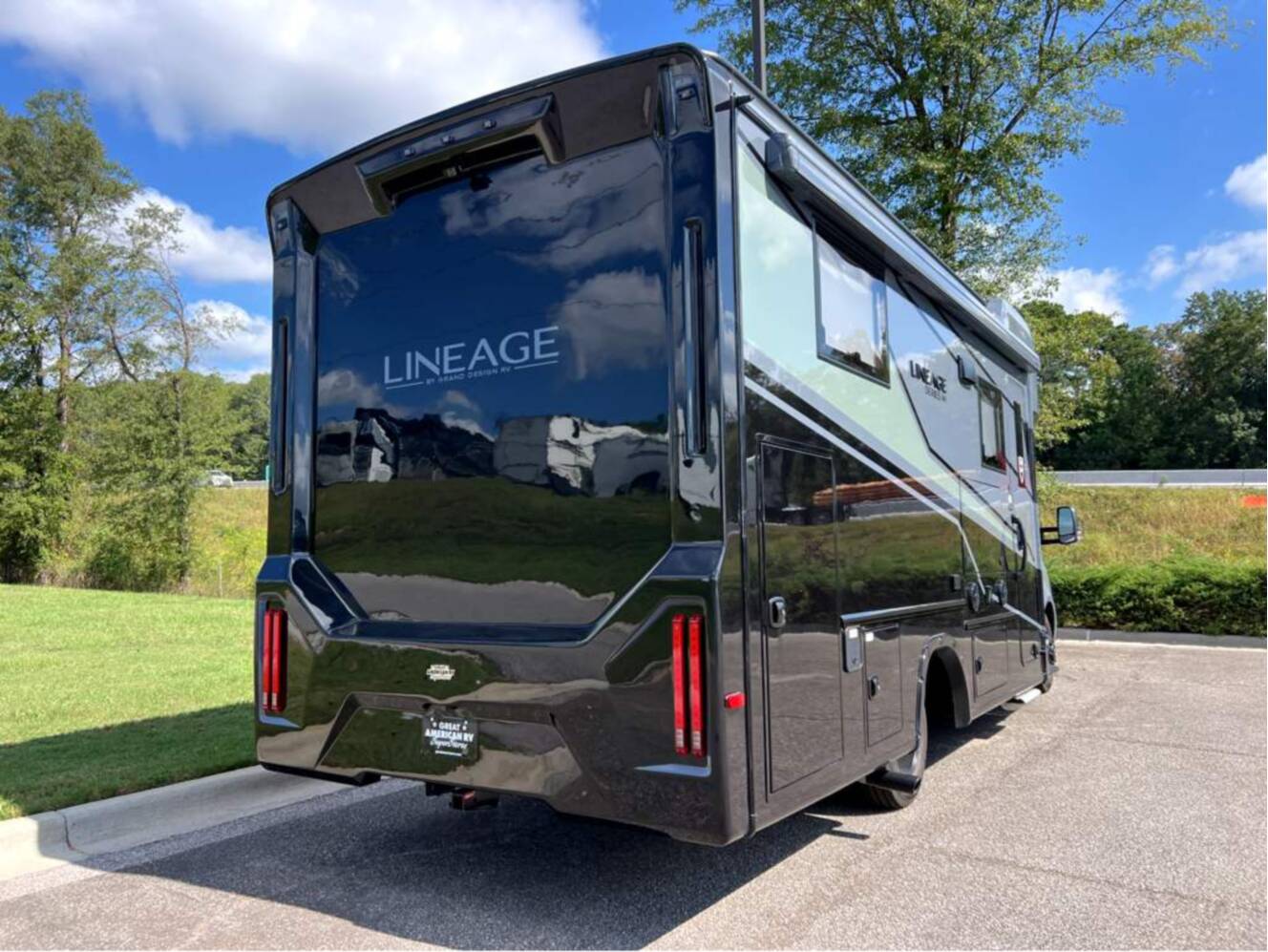 A photo of this 2026 Grand Design Lineage Series M 25TK