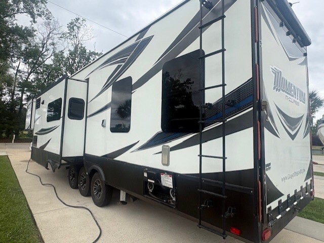 2018 Grand Design Momentum M-Class 394M in hammond LA